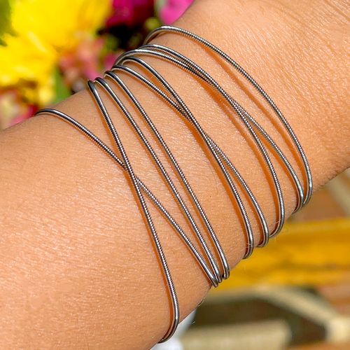 Pulseira folheado liso corda de violão 150cm