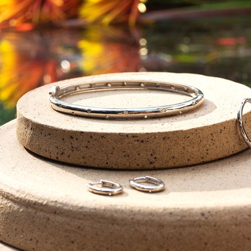 Bracelete Estrelar Zircônia Branca Banho de Ródio Branco (promoção 50%)