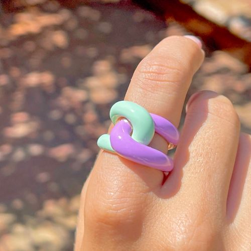 Anel esmalte/resina entrelaçado encaixe (roxo/verde) aro18