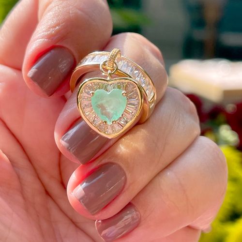 Anel Fusion Esmeralda Colombiana Coração Pendurado Banho de Ouro 18K aro16 (promoção 50%)