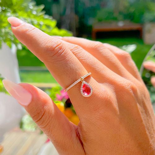Anel gota pendurada cristal turmalina rosa banho de ouro 18k (promoção 50%)