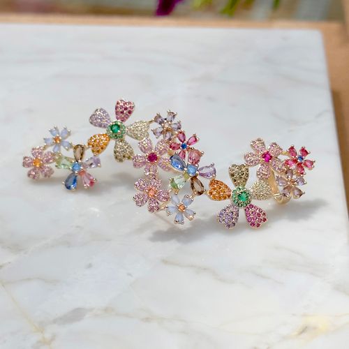 Brinco ear cuff flores cristal opala banho de ouro 18k