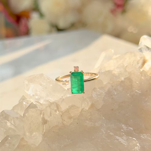 Anel retângulo fusion esmeralda banho de ouro 18k
