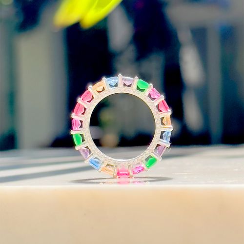 Anel Cravejado Quadrados Cristal Topázio Fumê Banho de Prata Nano Silver