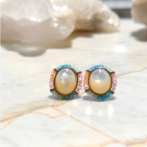 Brinco oval madrepérola cristal topázio azul banho de ouro 18k nano gold