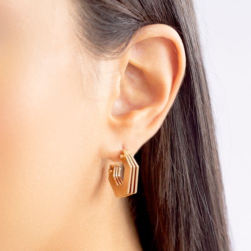 Brinco engrenagem liso banho de ouro 18k