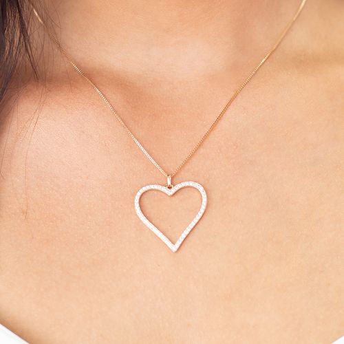 Colar coração vazado zircônia branca 46cm banho de ouro 18k
