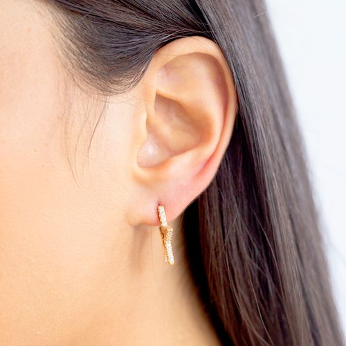 Brinco argola estrela zircônia branca banho de ouro 18k