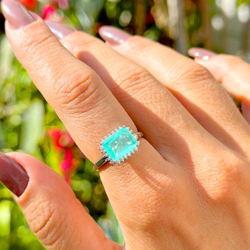Anel cravejado fusion turmalina cravação em garras 8x7 prata 925