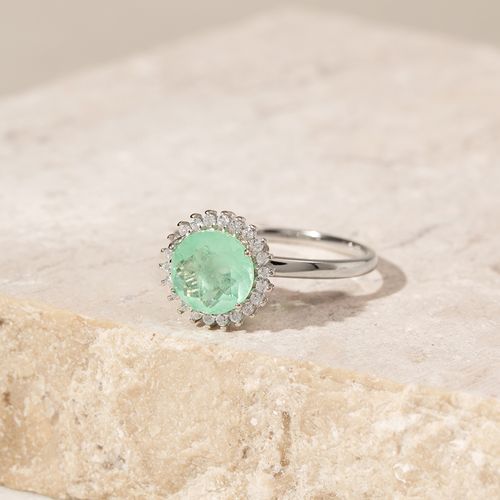 Anel fusion esmeralda colmbiana com cravação em garras prata 925 aro 23