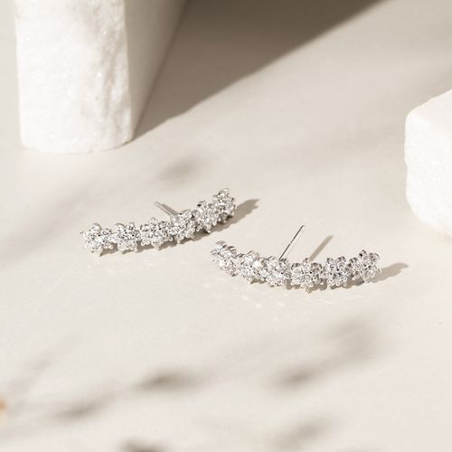 Brinco lombada inteira flores zircônia branca prata 925