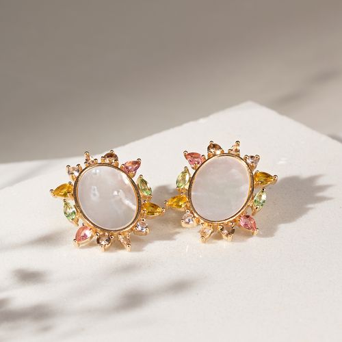 Brinco espelho oval madrepérola banho de ouro 18k