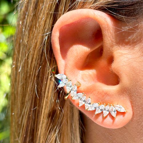 Brinco Ear Cuff Zircônias Brancas Navetes Banho de Ouro 18k