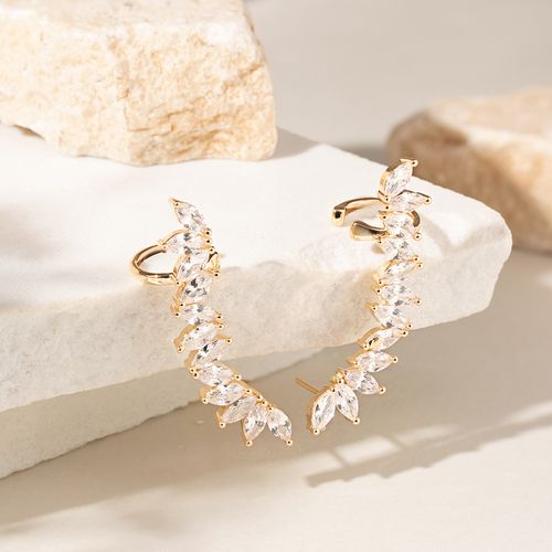 Brinco Ear Cuff Zircônias Brancas Navetes Banho de Ouro 18k