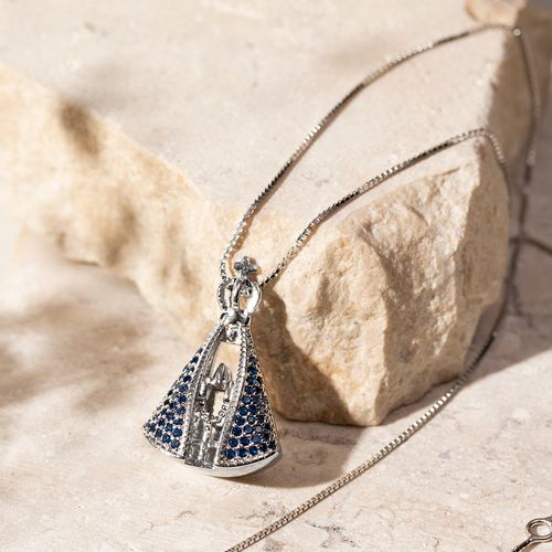 Colar Nossa Senhora Aparecida Cravejado com Zircônia Branca e Zircônia Azul Escuro - 50cm - Prata 925