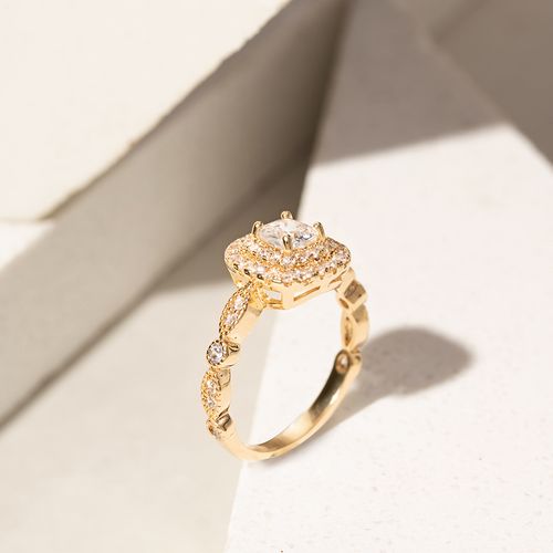 Anel com Zircônia Branca Cushion Halo - Banho de Ouro 18k