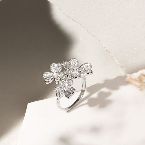 Anel Aro Aberto Trevos com Zircônias Brancas - Prata 925