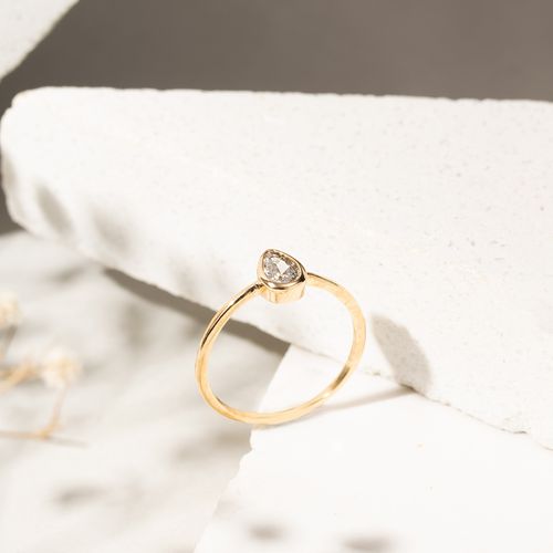 Anel Gotinha com Zircônia Branca - Banho de Ouro 18k