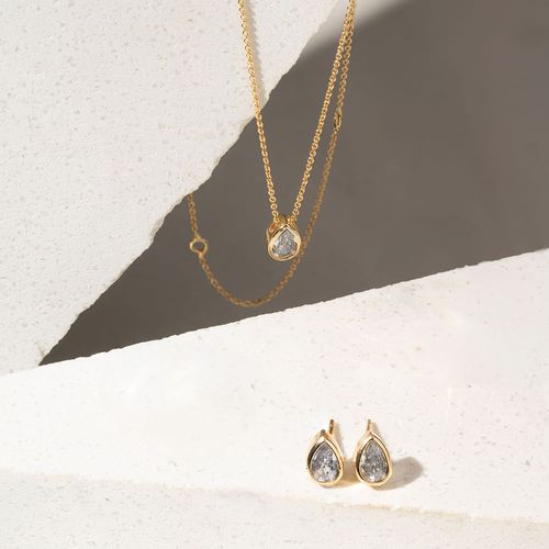 Conjunto Gotinha com Zircônias Brancas (Brinco + Colar 50cm) - Banho de Ouro 18k