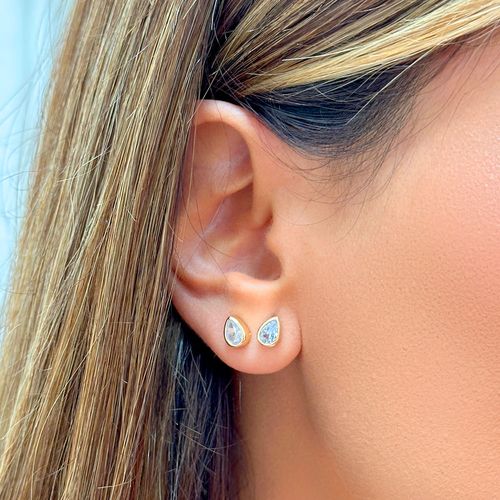 Conjunto Gotinha com Zircônias Brancas (Brinco + Colar 50cm) - Banho de Ouro 18k