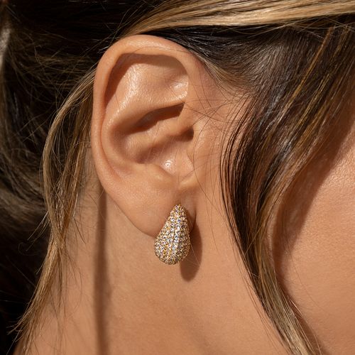 Brinco Gota Pera Cravejado com Zircônias Brancas 17mm - Banho de Ouro 18k