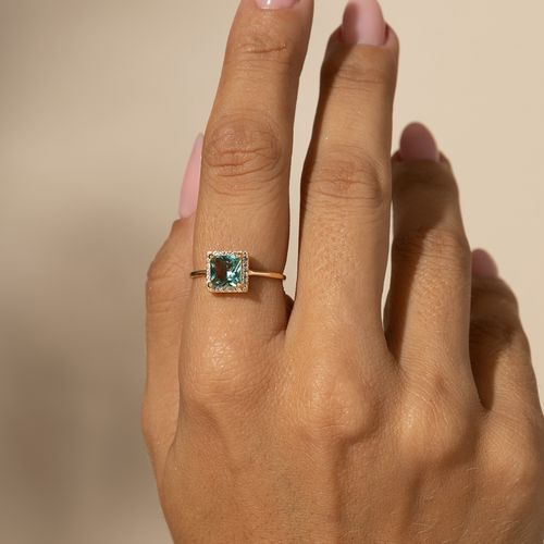 Anel Quadrado Cristal Paraiba Cravejado de Zircônias Brancas - Banho de Ouro 18k