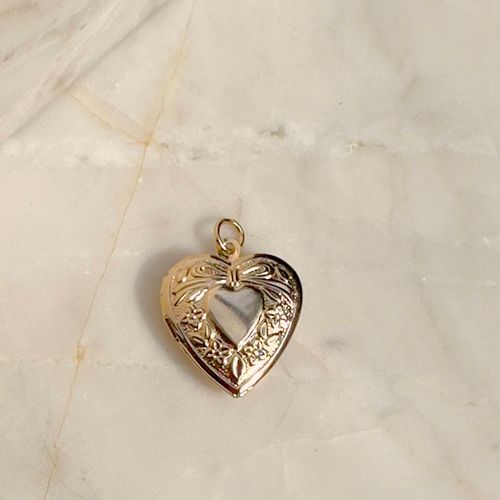 Pingente Relicário Coração Liso - Banho de Ouro 18k