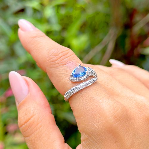 Anel Gota Bordada Cristal London Blue com Zircônias Brancas - Prata 925