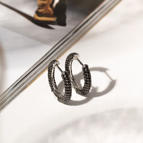 Brinco Argola 18mm Toda Cravejada de Zircônias Negras - Prata 925