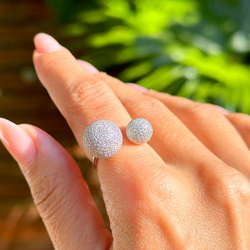 Anel Bolas 12mm e 9mm de Zircônias Brancas - Prata 925