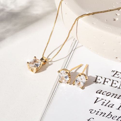 Conjunto de Brinco e Colar Oval com Zircônias Brancas 48cm - Banho de Ouro 18k