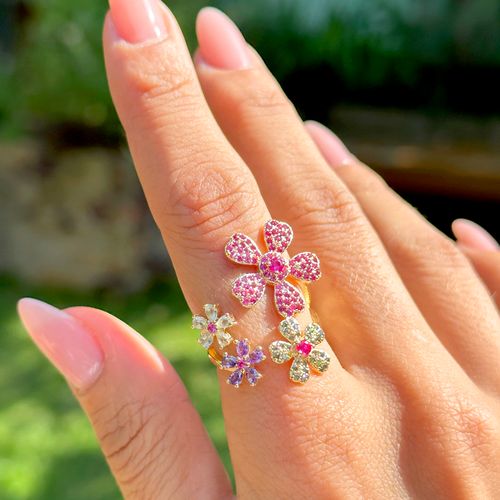 Anel Flores de Cristal Topázio Azul, Cristal Ametista, Cristal Turmalina Rosa e Zircônias Coloridas - Banho de Ouro 18k