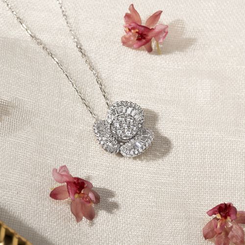 Colar Flor de Baguetes com Zircônias Brancas 45cm - Prata 925