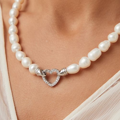 Colar Fecho Coração Pequeno com Pérolas Barrocas de Água Doce e Zircônias Brancas 48cm - Prata 925
