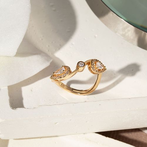 Anel Gotas Aro Torcido com Zircônias Brancas - Banho de Ouro 18k