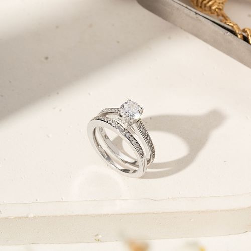 Kit com 2 Anéis Solitário e Aparador de Zircônias Brancas - Prata 925