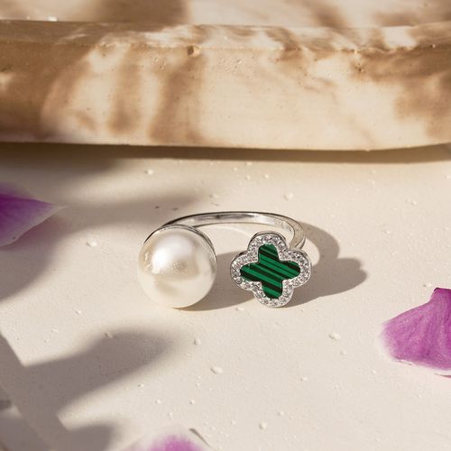 Anel Trevo com Malaquita Lab e Zircônias Brancas - Prata 925