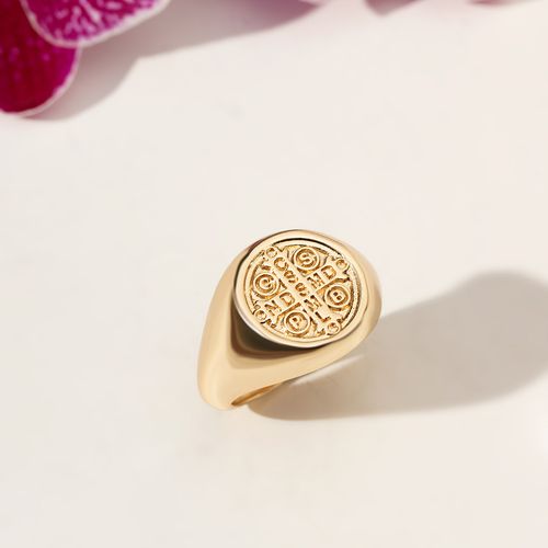 Anel Mindinho Liso com Medalha de São Bento - Banho de Ouro 18k