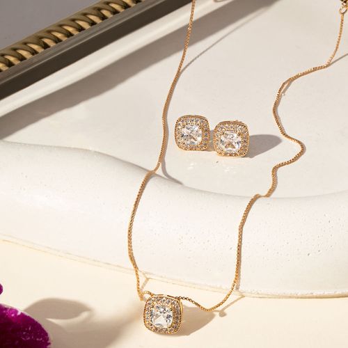 Conjunto Brinco e Colar Quadrado com Zircônias Brancas 50cm - Banho de Ouro 18k