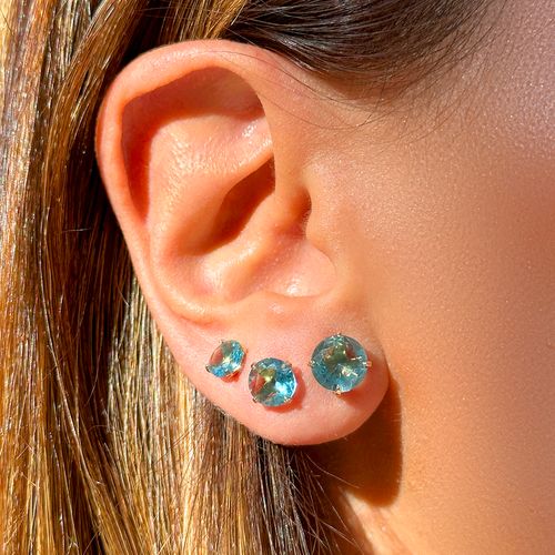 Kit com 3 Pares de Brincos Top Redondos 6mm/7mm/8mm com Cristal London Blue - Banho de Ouro 18k
