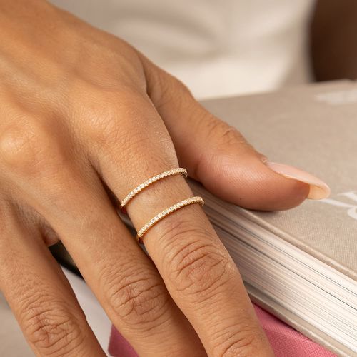 Anel Linhas Dois em Um Cravejados com Zircônias Brancas - Banho de Ouro 18k