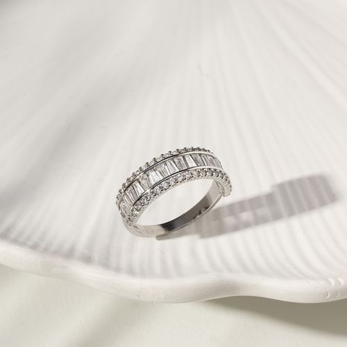 Anel Coração com Baguetes com Zircônias Brancas - Prata 925