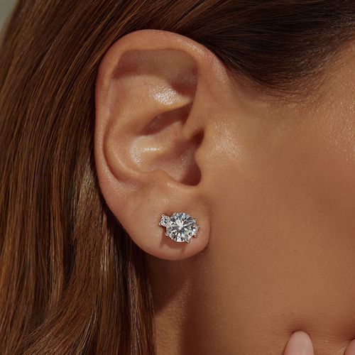 Brinco Top Ponto de Luz com Zircônias Brancas - Prata 925