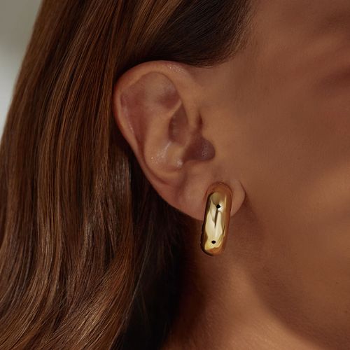 Brinco Argola com Furos Lisa - Banho de Ouro 18k