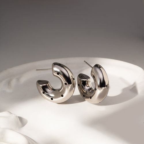 Brinco Argola com Furos Lisa - Banho de Ródio Branco