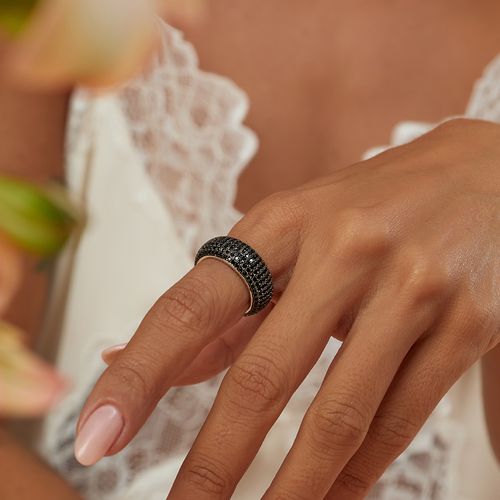 Anel Aliança 7 Linhas Cravejadas com Zircônias Negras - Banho de Ródio Branco
