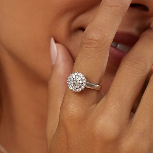 Anel Flor Cravejado com Zircônias Brancas - Prata 925