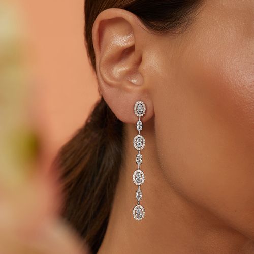 Brinco Longo Ovais com Zircônias Diamond Blue e Zircônias Brancas - Prata 925