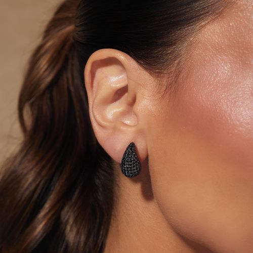 Brinco Gota Pera Cravejado com Zircônias Negras 17mm - Banho de Ródio Negro